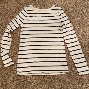 Long sleeve black and white striped tee